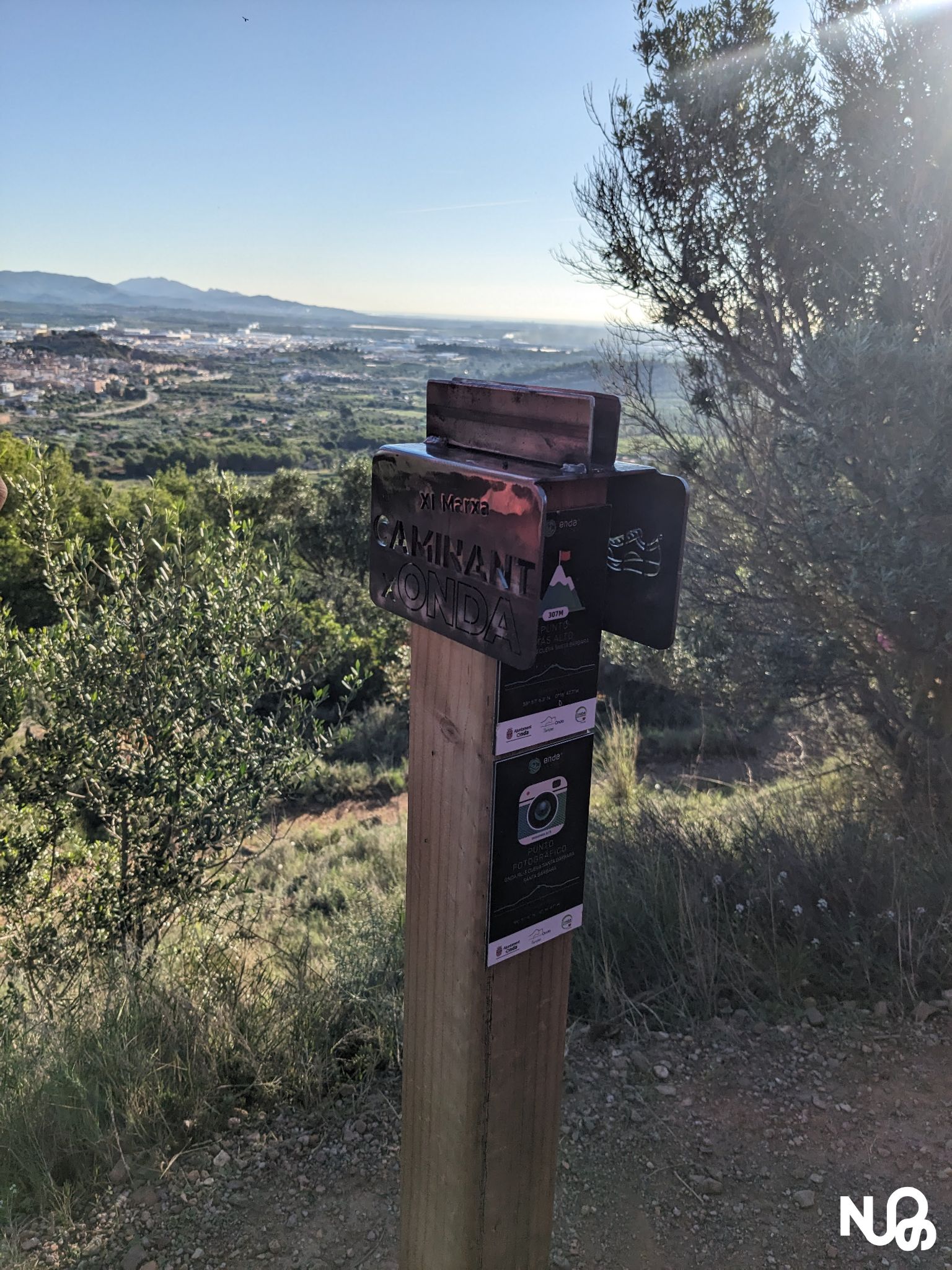 Punto de selfie, caminant per onda, nucs